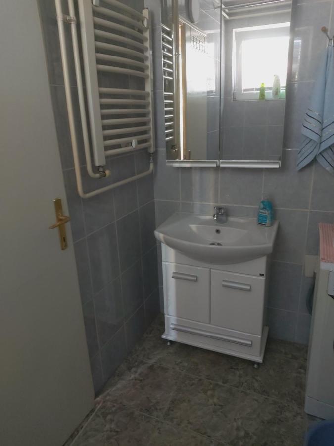 Ino 99 Apartment Uzice Bagian luar foto